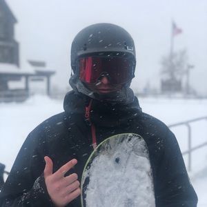 Meet your Posher, Grant